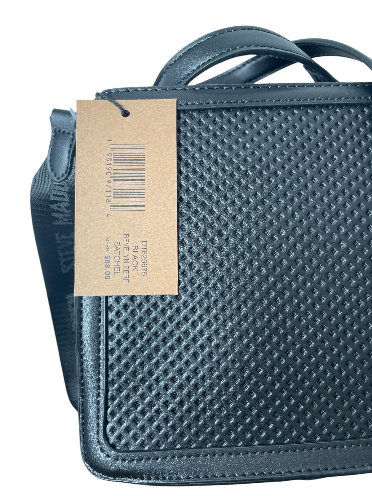 Bolsa Steve Madden con Monedero – Elegancia versátil en cada detalle