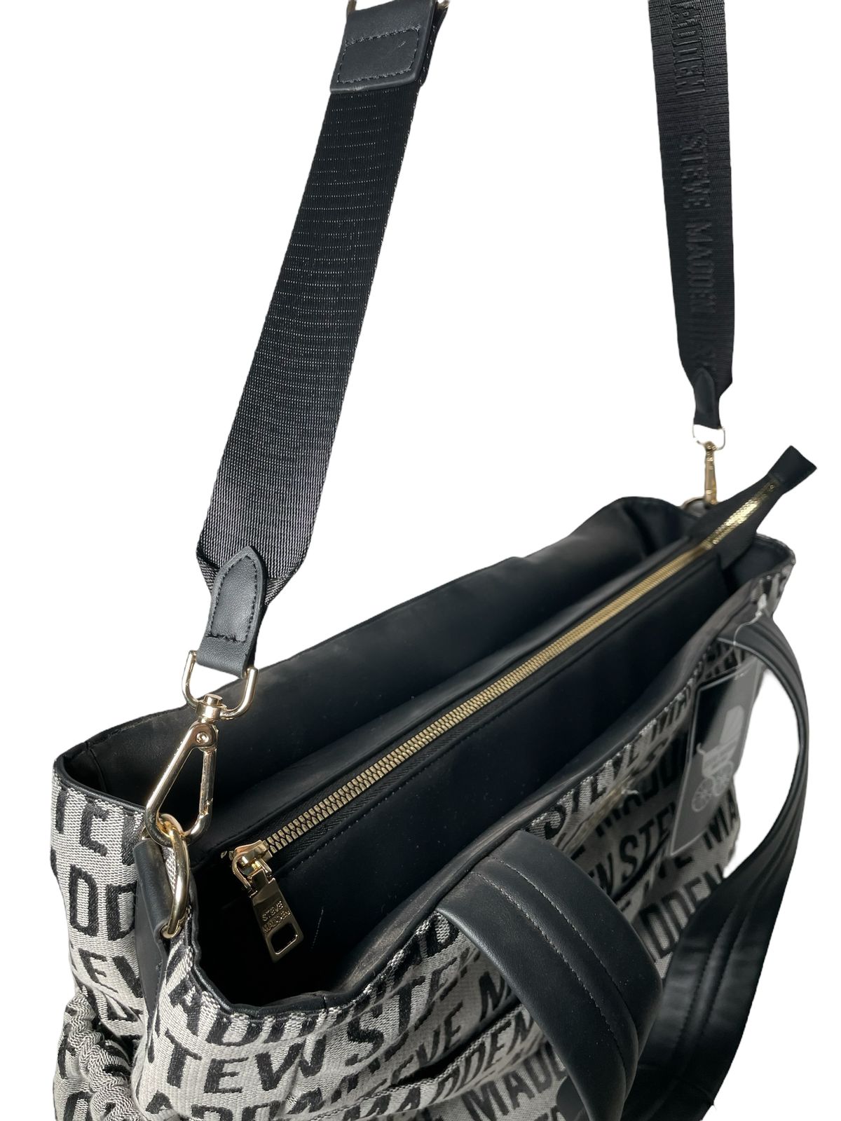 Pañalera Steve Madden Gris – Estilo y practicidad