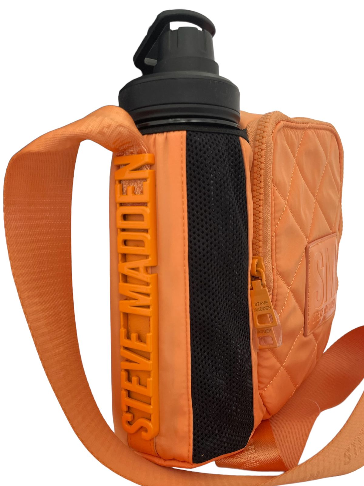 Bolsa Steve Madden Naranja con Termo – Estilo, Energía y Funcionalidad en Uno