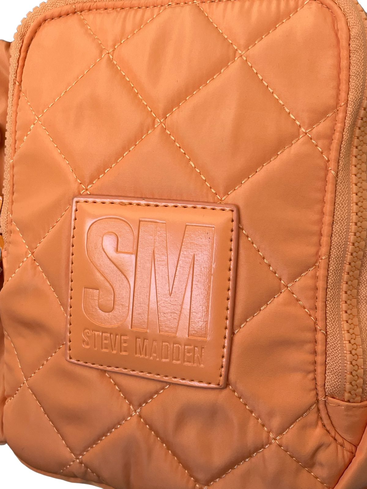 Bolsa Steve Madden Naranja con Termo – Estilo, Energía y Funcionalidad en Uno