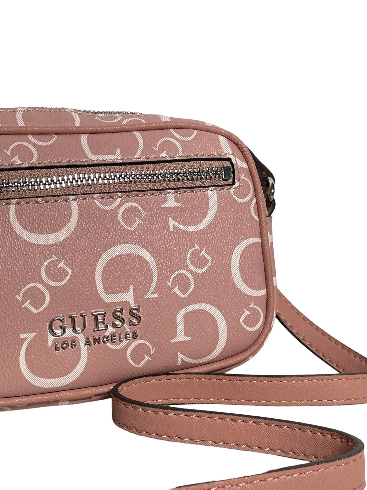 Bolsa Guess Rosa y Café – Elegancia con un toque dulce y sofisticado