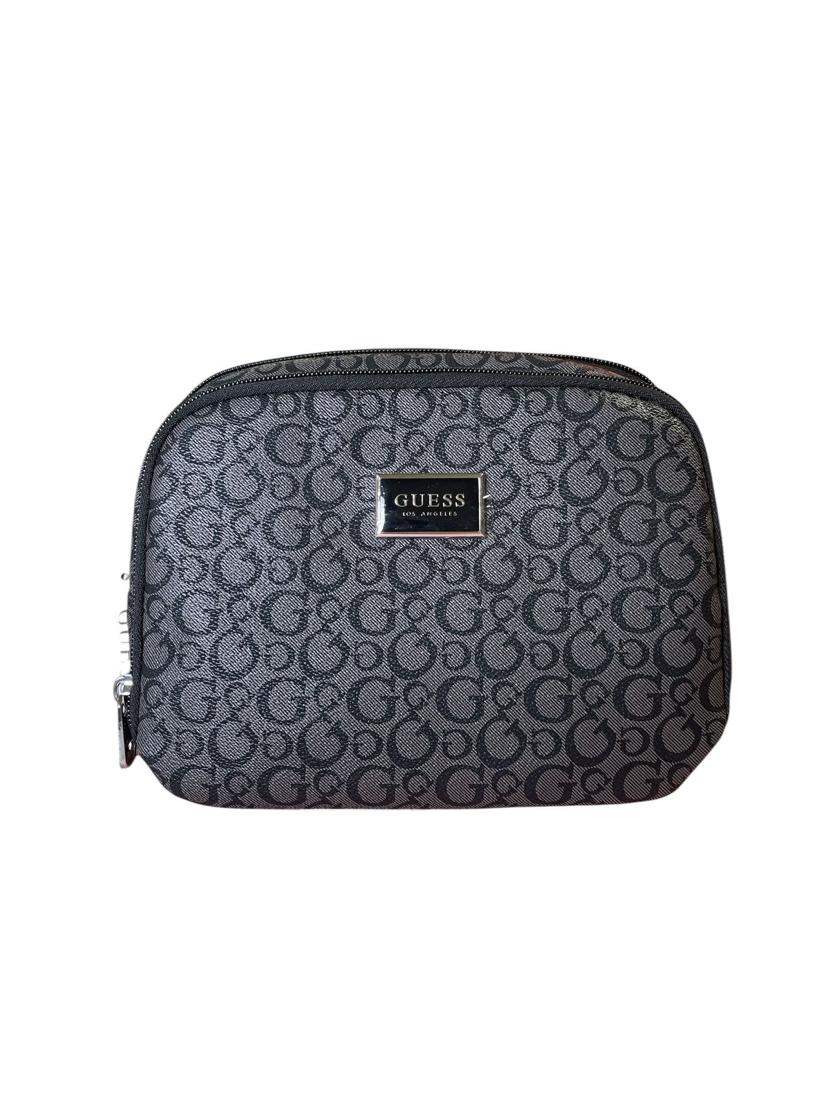 Cosmetiquera Guess – Glamour Compacto, Estilo que Te Acompaña