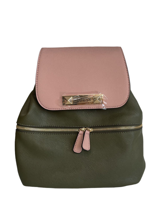 Mochila Guess “Urban Chic” – Verde militar con un toque rosa femenino