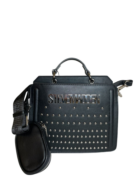 Bolsa Viral Steve Madden Negra con Perlas Plateadas – Glamour que impone tendencia
